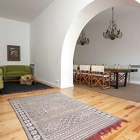 Eugaria Sleeps 11 With Pool Air Con And Wifi